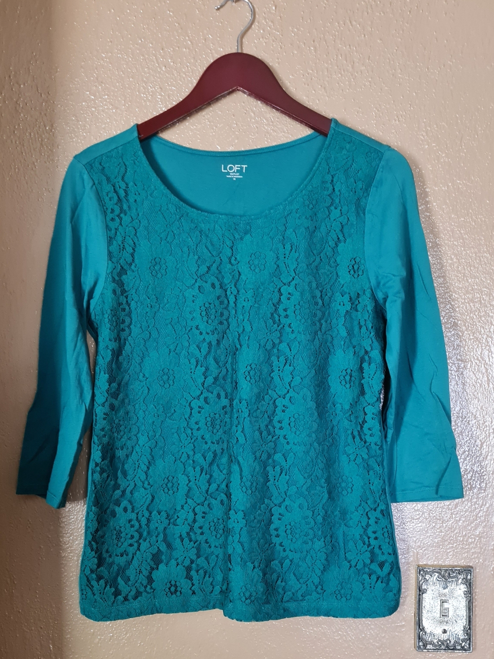 LOFT Lace Front 3/4 Sleeve Top